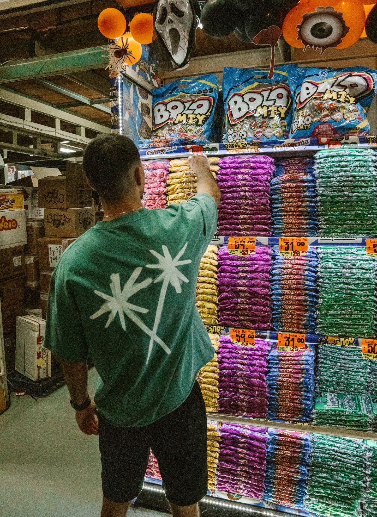 CROSSED PALM TREES TEE - JUNGLE GREEN